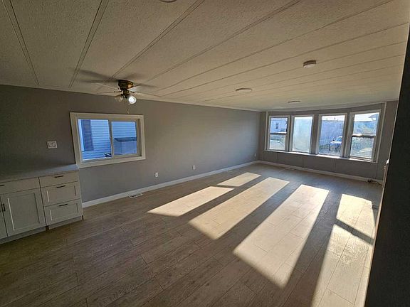 5th image of 1101 71st Ave NE #84