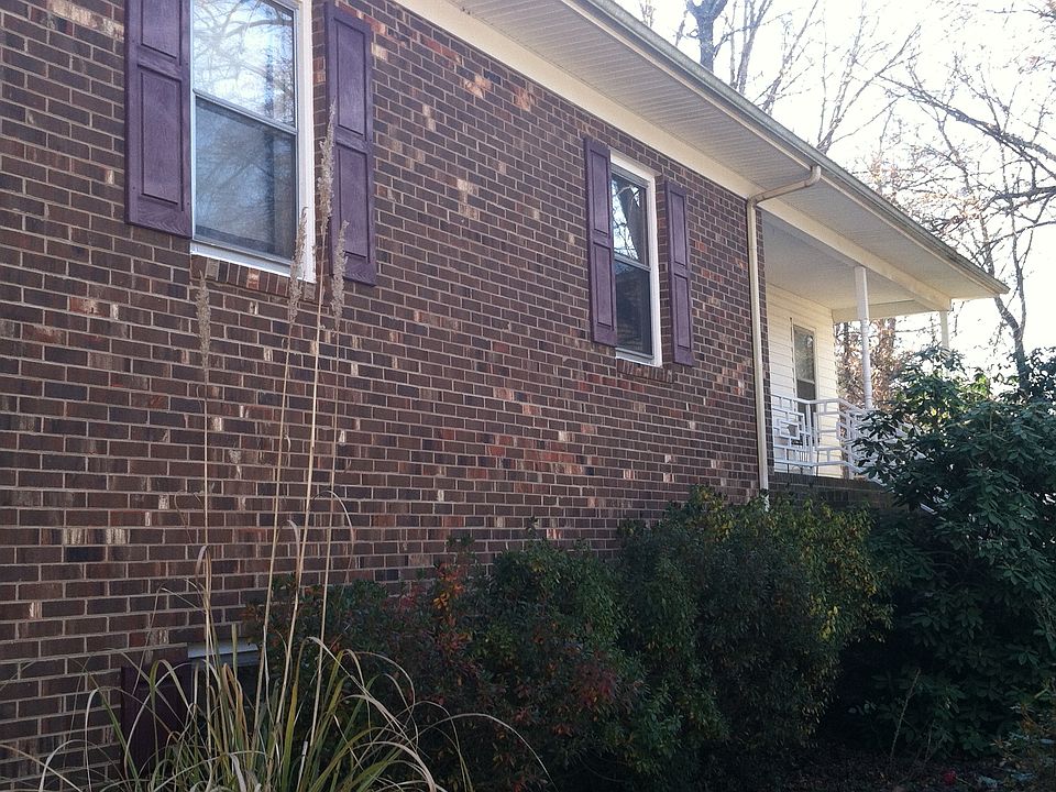1st image of 1700 Little John Ct