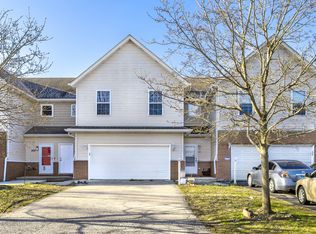 4221 Brentwood Ln, Waukegan, IL 60087