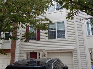 2520 Isham Randolph Dr, Herndon, VA 20171