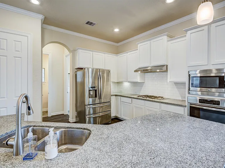 10804 Kyler Oaks Pl — Photo 7
