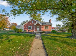 309 N High St, Brownstown, IN 47220