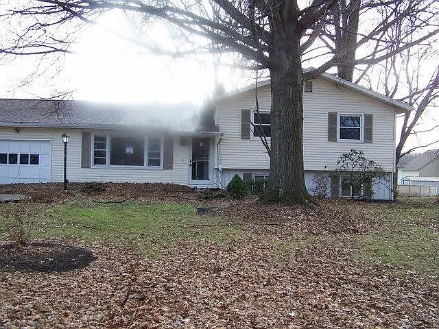 2950 Shellhart Rd photo 1