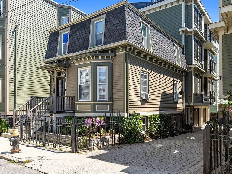 10 Spring Garden St #3 — Photo 37