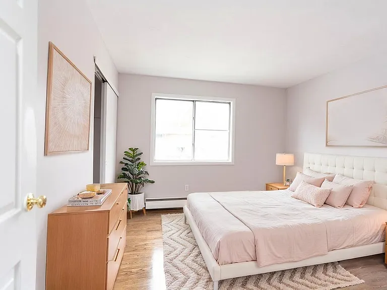 154 Woodhill Dr #1 — Photo 6
