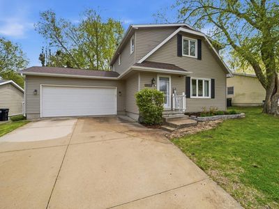 3932 Heritage Rd, Cedar Falls, IA, 50613