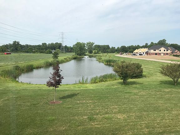 2nd image of 31633 Beaver Cir