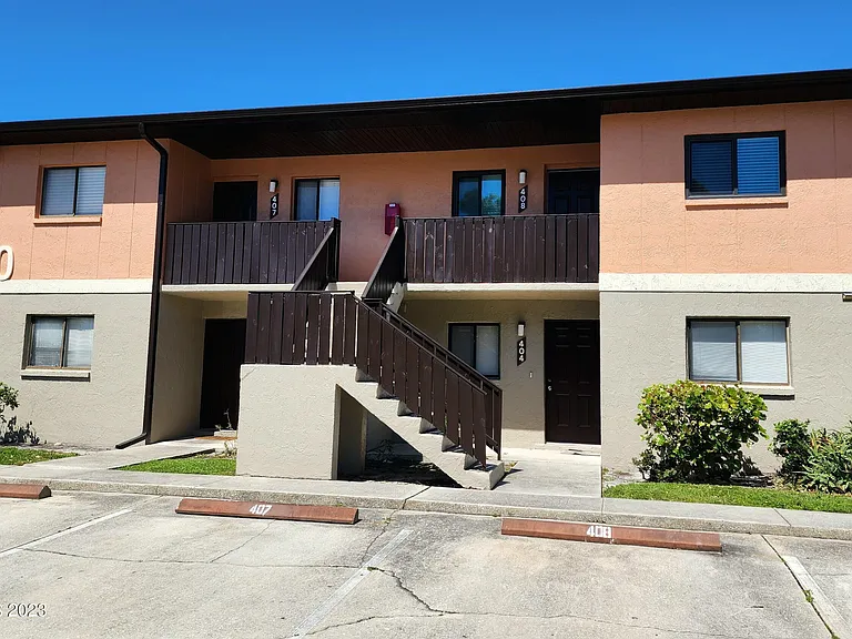 1710 University Ln #408 — Photo 1