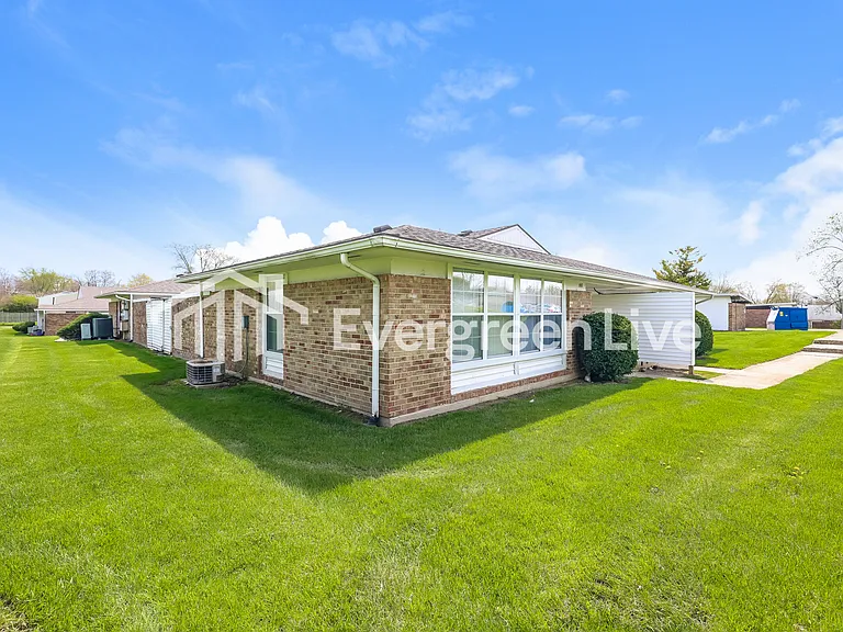 5917 Troy Villa Blvd — Photo 14