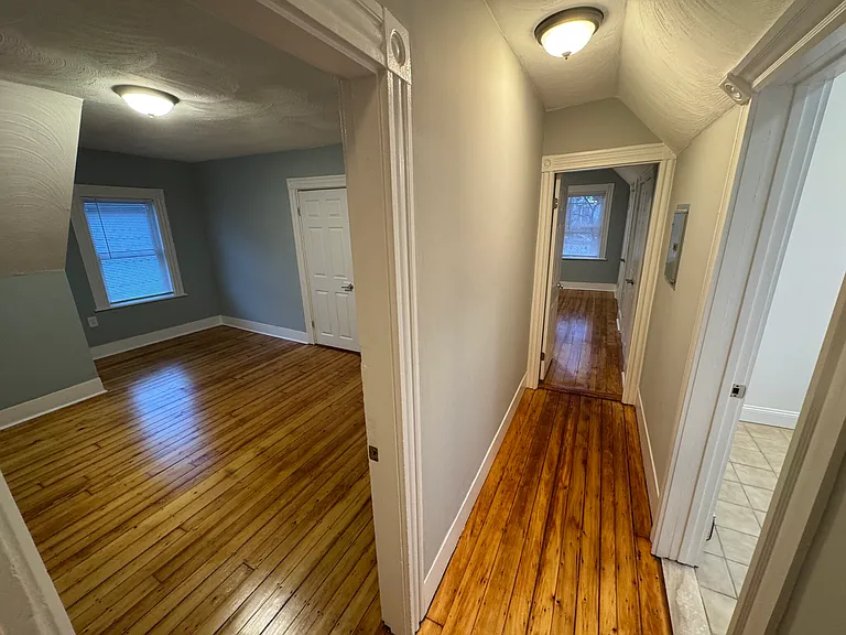 35 Cameron Ave #2L — Photo 8