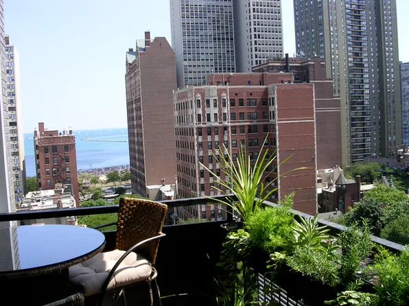 30 W Elm St #14B, Chicago, IL 60610