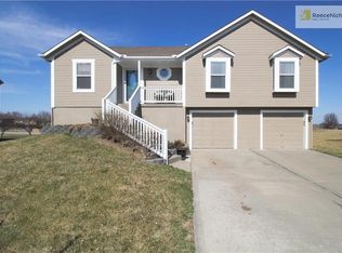 8522 NE 109th Ter, Kansas City, MO 64157