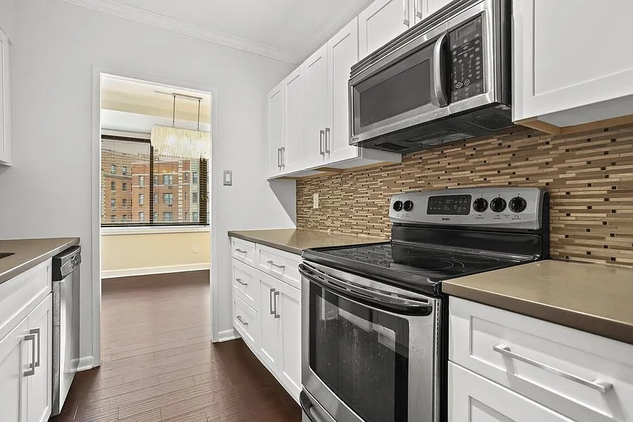 4740 Connecticut Ave NW APT 601 photo 1