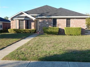 407 Kirk Ln, Cedar Hill, TX 75104