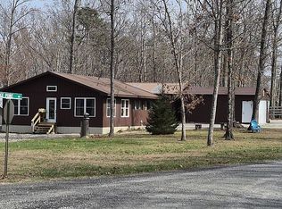 101 Ridge Point Rd, Jamestown, TN 38556