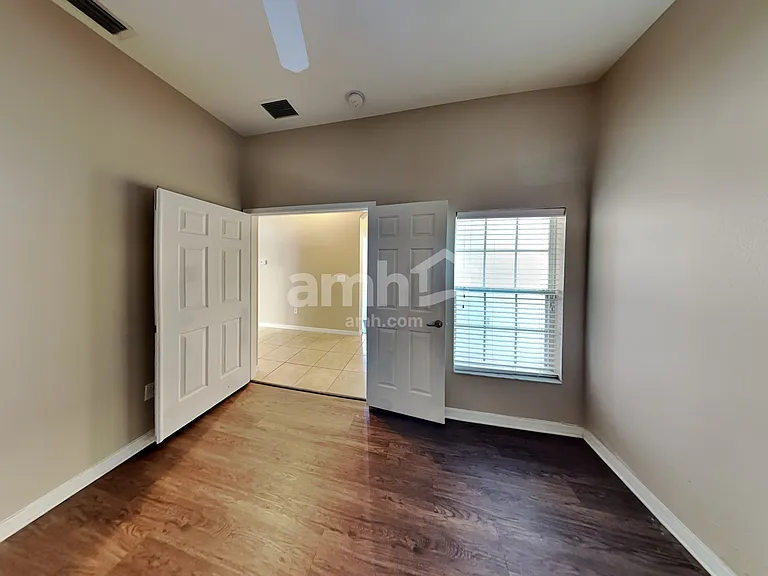 2305 Lawrence Hall St — Photo 12