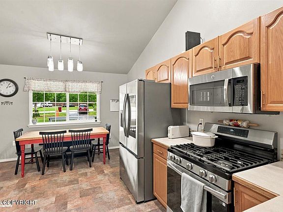 5th image of 3180 W Youngtree Dr