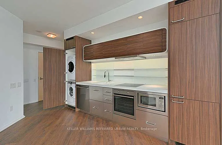 45 Charles St E #3512 — Photo 2