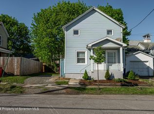 204 Bacon St, Jermyn, PA 18433