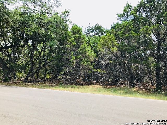 2nd image of 238 Lost Oak