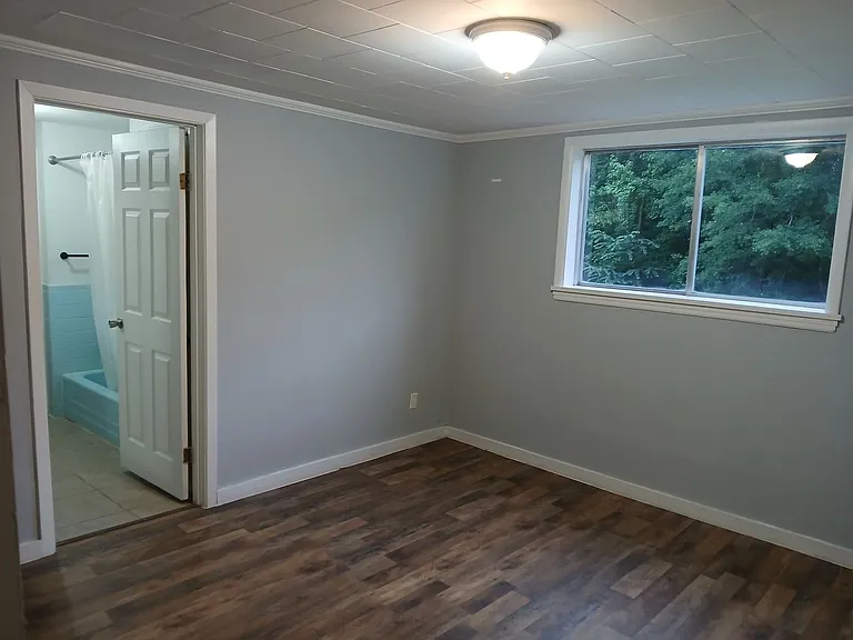 2301 Edison Ave — Photo 13