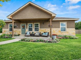 220 Cody Ct, Canyon Lake, TX 78133