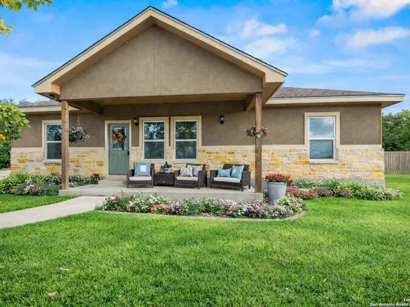 220 Cody, Canyon Lake, TX 78133