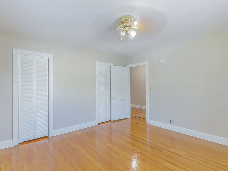 505 N Market St — Photo 3