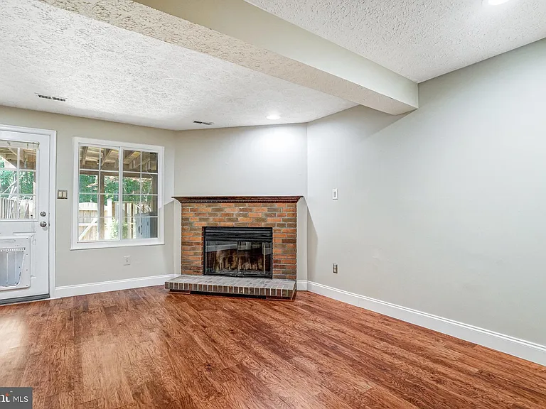 8525 Koluder Ct — Photo 20