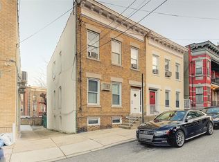 25-41 14th Pl, Astoria, NY 11102