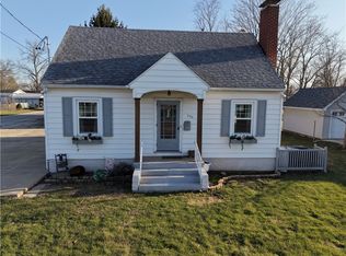 320 E Jasper St, Paris, IL 61944