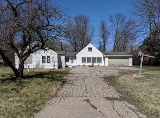 1254 W Stanley Rd, Mount Morris, MI 48458