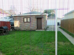 7433 W 57th Pl, Summit, IL 60501