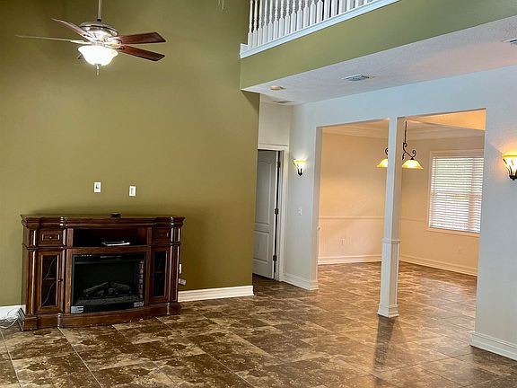 3rd image of 3065 Adiron Way