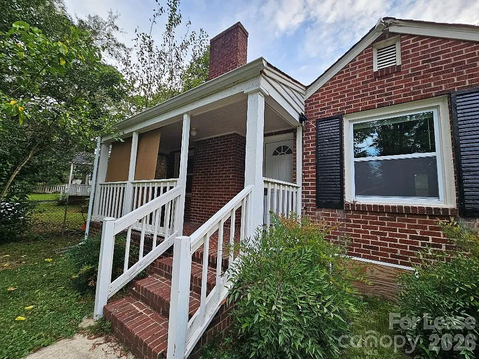 1107 Jensen St