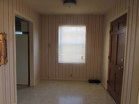 2nd image of 1212 S Columbus St