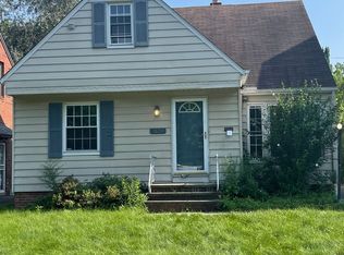 3822 Bainbridge Rd, Cleveland Heights, OH 44118