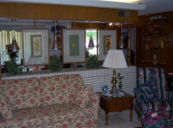 4th image of 802 E Bowie Ave