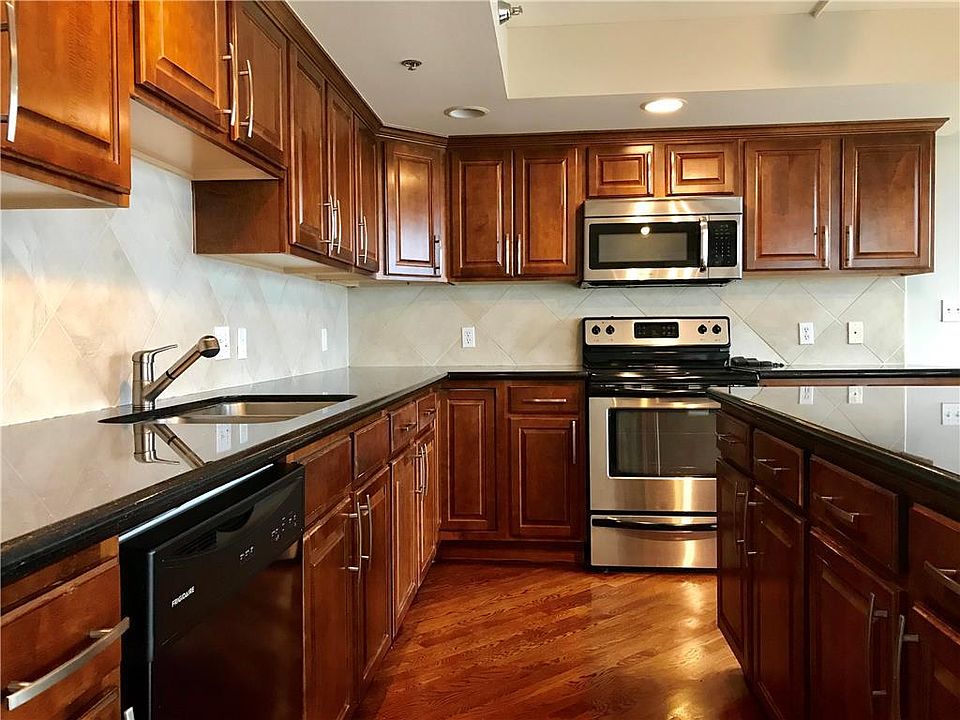 1st image of 600 E Admiral Blvd #1605