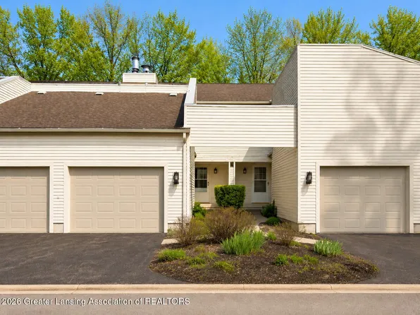1106 S Ridge Rd, Lansing, MI 48917