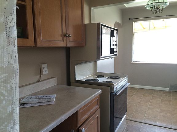 Kitchen and breakfast room