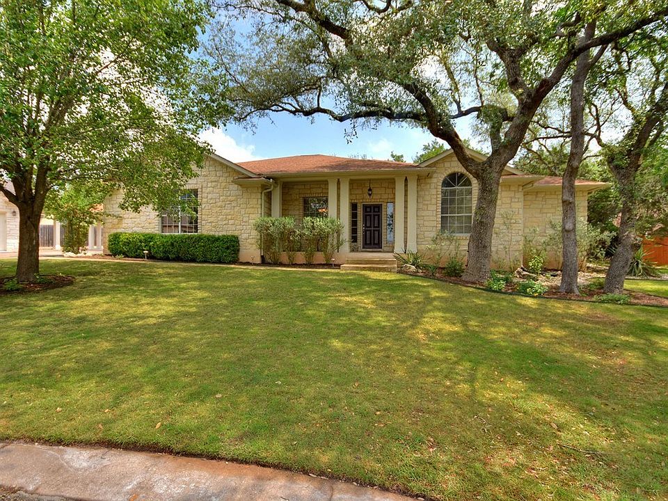1st image of 201 Fairway Cir