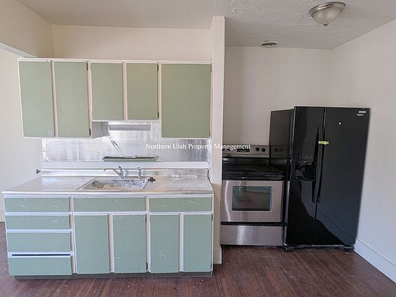 4 Kitchen_01222025