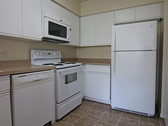 2nd image of 3150 Covewood Ct APT E