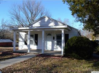 1000 W Pryor St, Athens, AL 35611