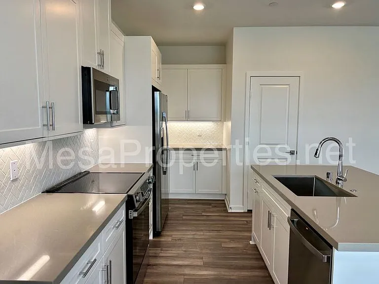 5929 Rockport Rd — Photo 8