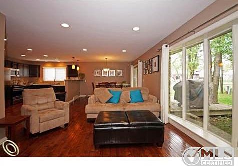 04.Fieldstone LR3.jpg