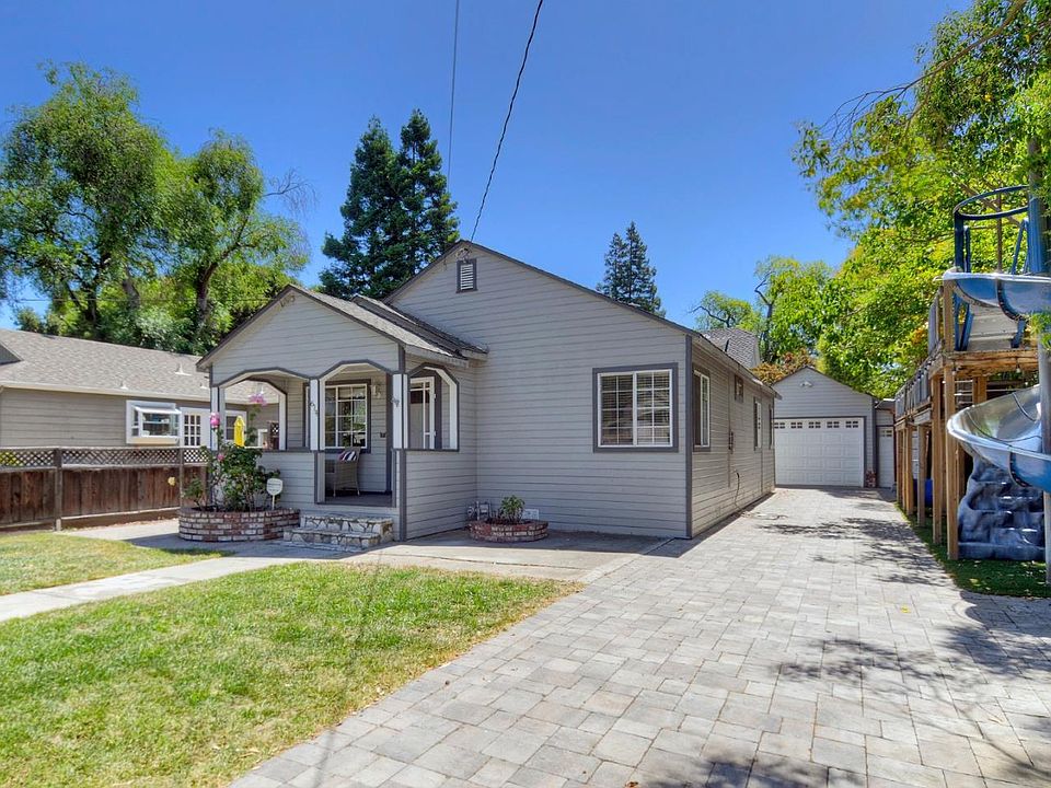 1st image of 614 10th Ave