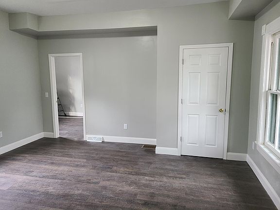 5th image of 941 W Lovell St APT 2