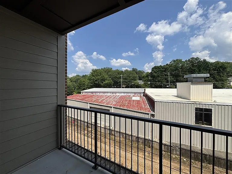 District on the Etowah Apartments — Photo 554